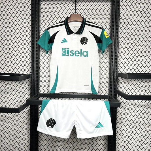 Kindertenue Newcastle 2024-25
