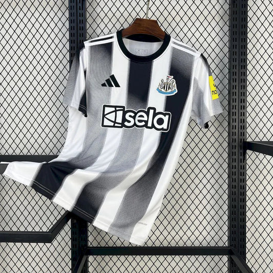 Voetbalshirt Newcastle 2025-26