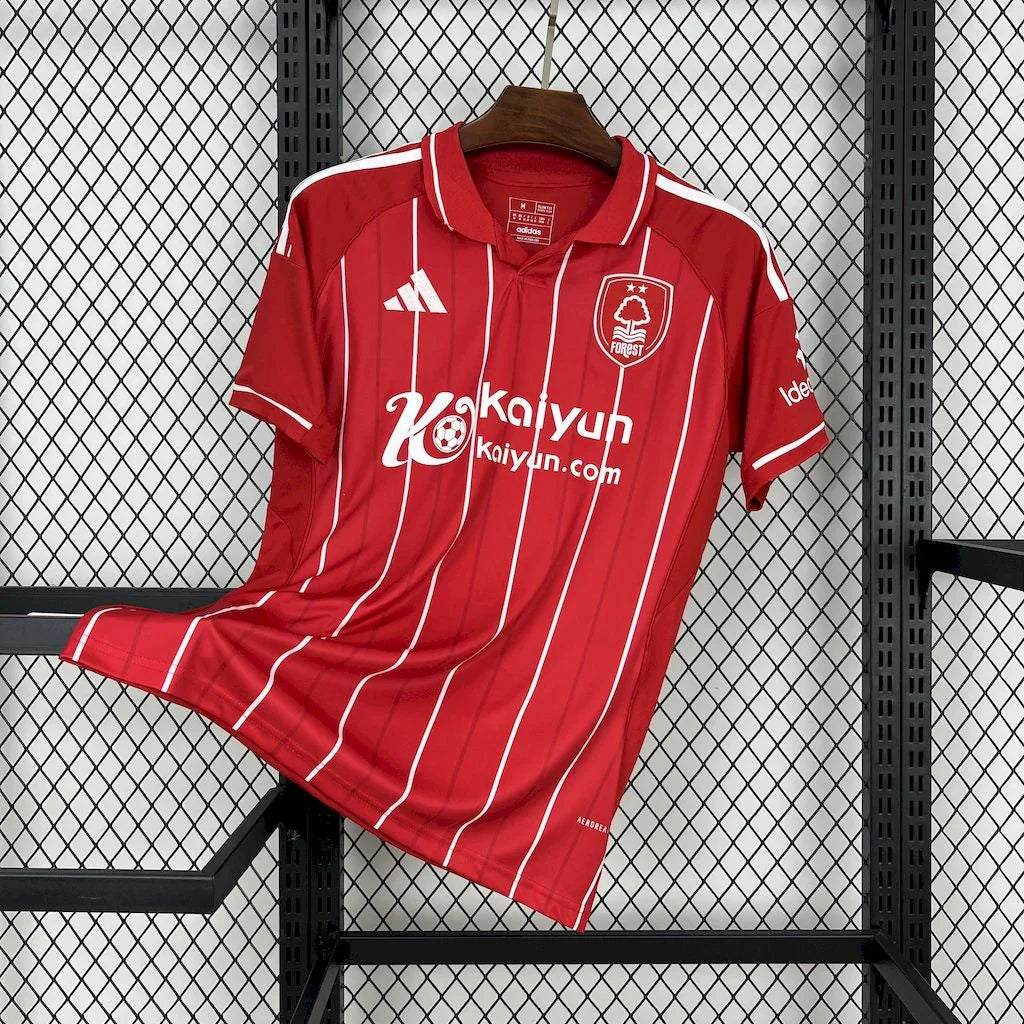 Voetbalshirt Nottingham Forest 2025-26