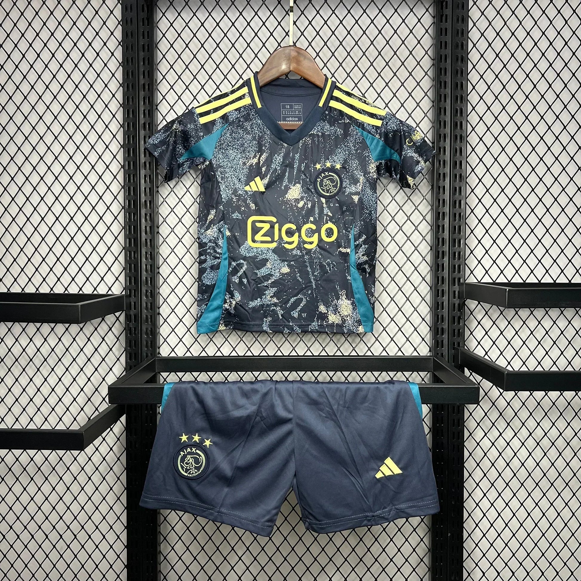 Kindertenue AJAX Amsterdam