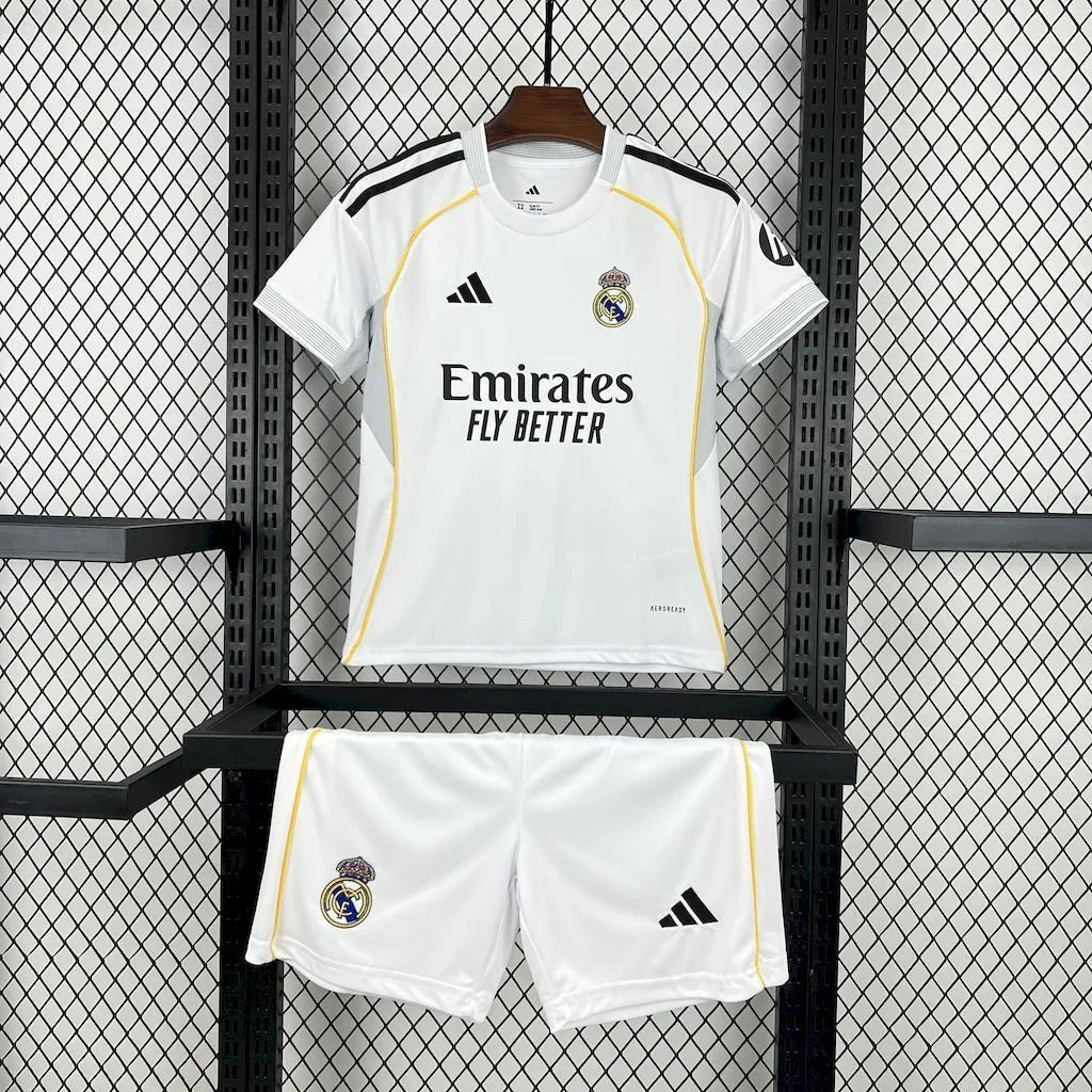 Kindertenue Real Madrid 2025-26