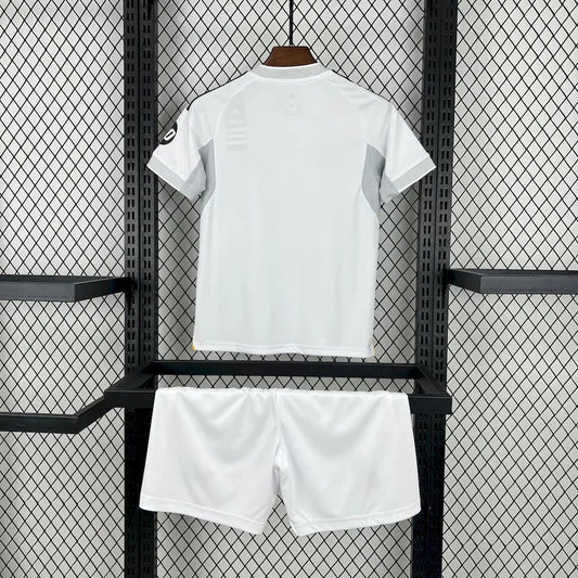 BARNEDRESS Real Madrid 2025/26