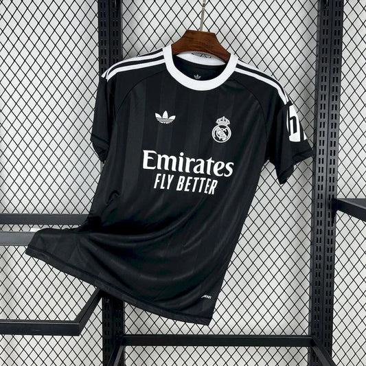 Voetbalshirt Real Madrid 2025-26 training