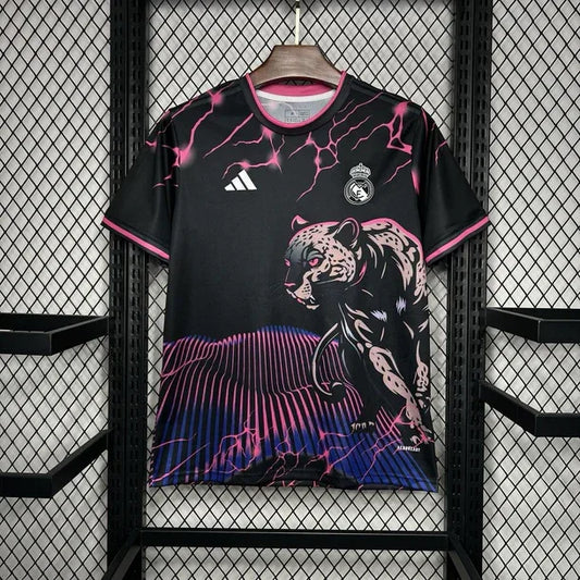 Voetbalshirt Real Madrid Zwart Roze Panther 2024/25
