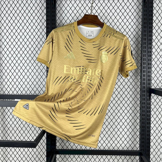 Voetbalshirt Real Madrid 2025-26 training