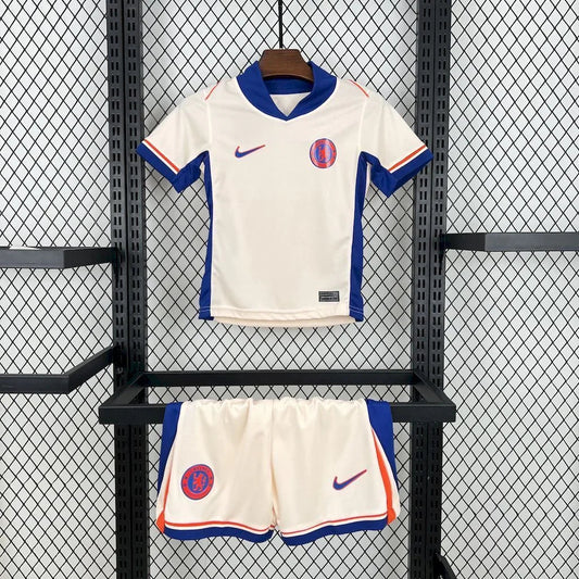 Kindertenue Chelsea uit 2024-25